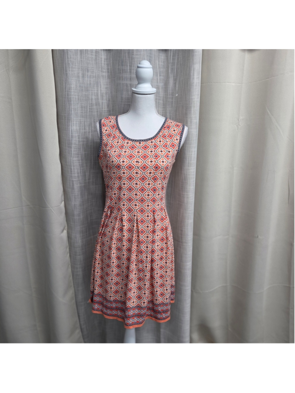 Max Studio Geometric Print Jersey Mini Dress Small Sleeveless Pleated Fit Flare